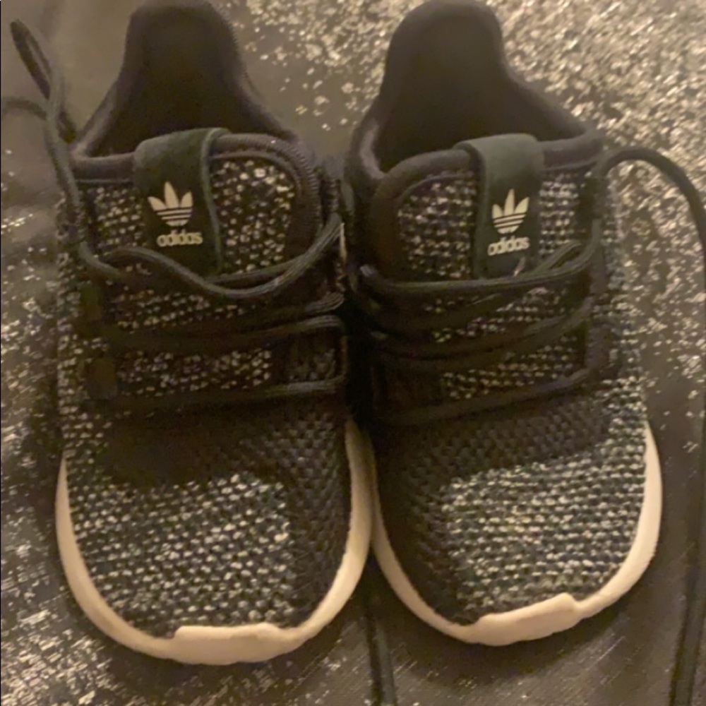 Toddler Adidas Tubulars